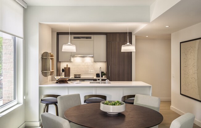 2 beds, 2 baths, $11,677, Unit 711