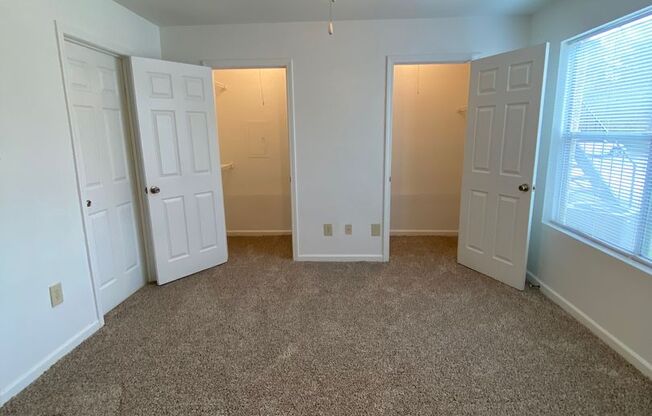 1 bed, 1 bath, 640 sqft, $980, Unit 2403