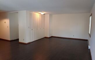 Studio, 1 bath, 425 sqft, $930, Unit 205