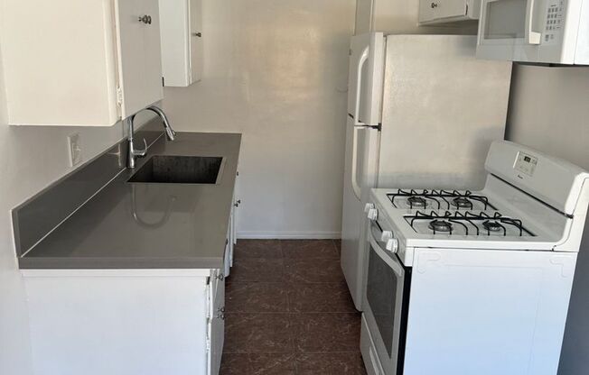 1 bed, 1 bath, 500 sqft, $1,595