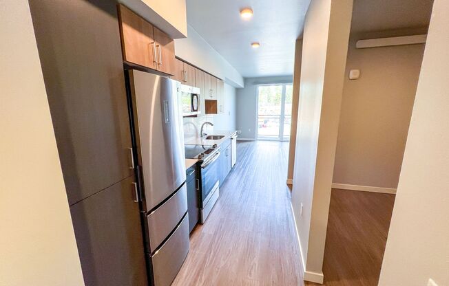 1 bed, 1 bath, 590 sqft, $2,195, Unit 302