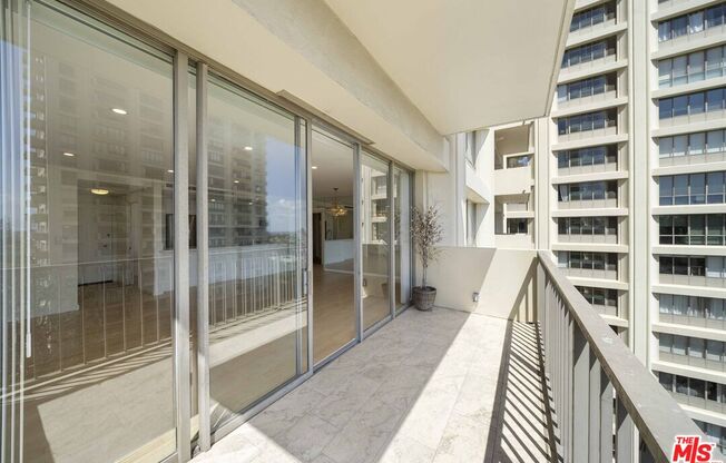 2 beds, 2 baths, 1,080 sqft, $6,300, Unit 808