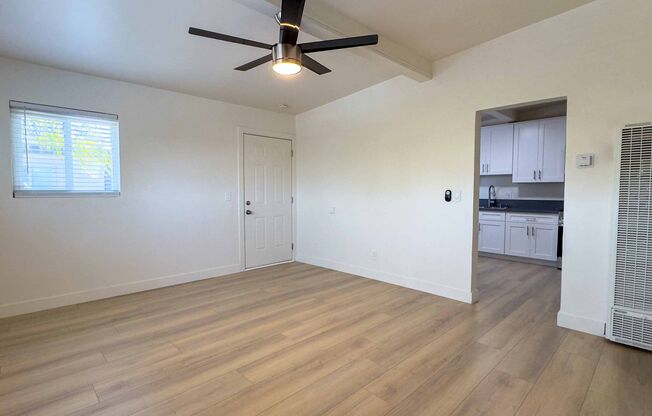 2 beds, 1 bath, $2,099