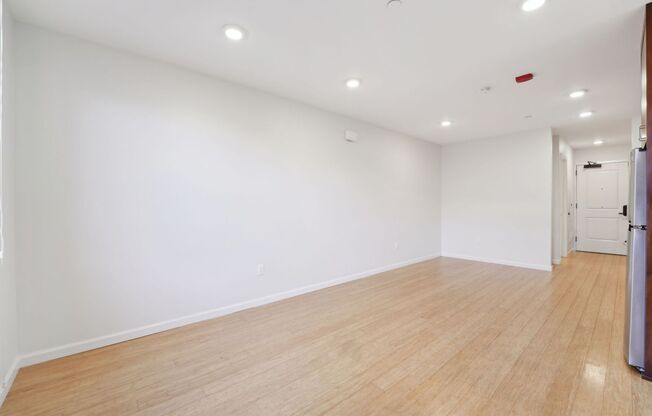 Studio, 1 bath, 393 sqft, $2,495, Unit 311