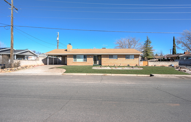 3 beds, 2 baths, $1,699