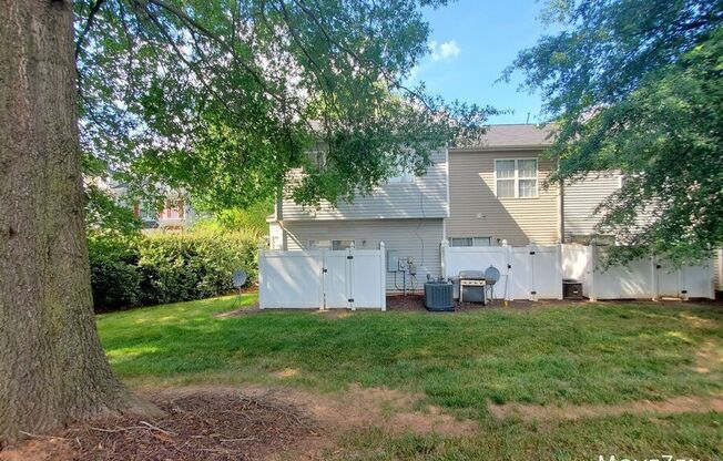 8955 GERREN CT