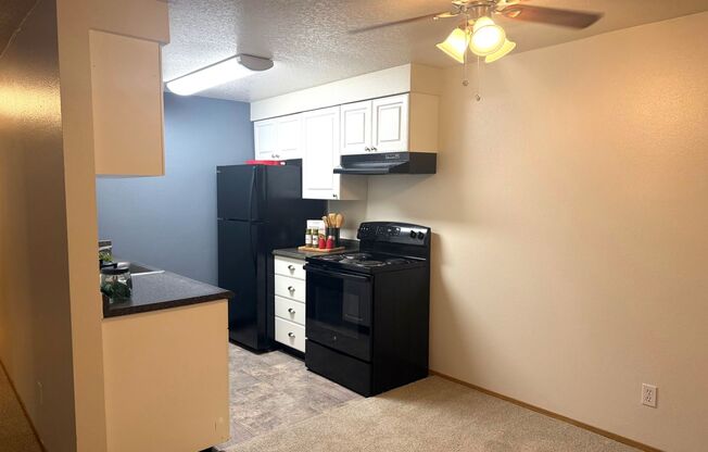 2 beds, 1 bath, 800 sqft, $1,719, Unit 7953