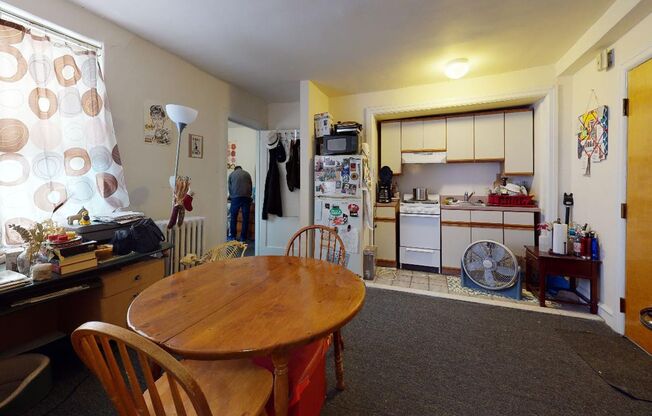 1 bed, 1 bath, 409 sqft, $1,110, Unit 208