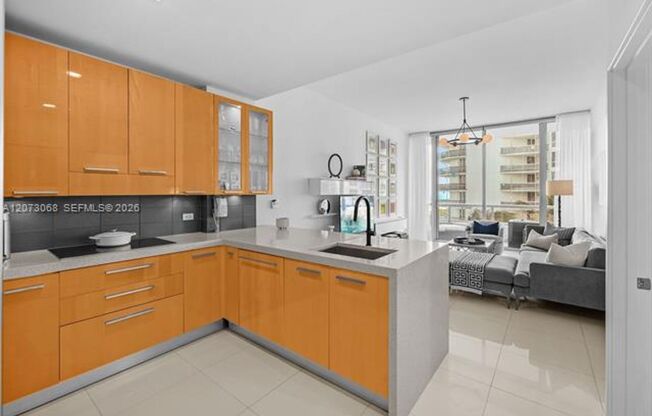 6799 Collins Ave cu-407, Miami Beach, FL 33141
