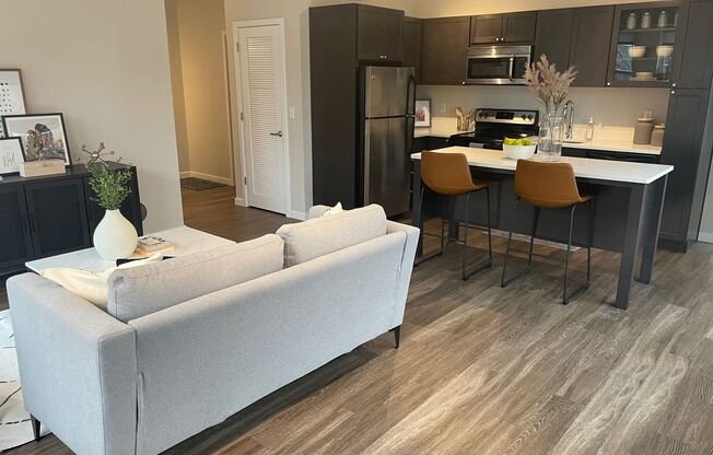 2 beds, 2 baths, 946 sqft, $1,895, Unit 102