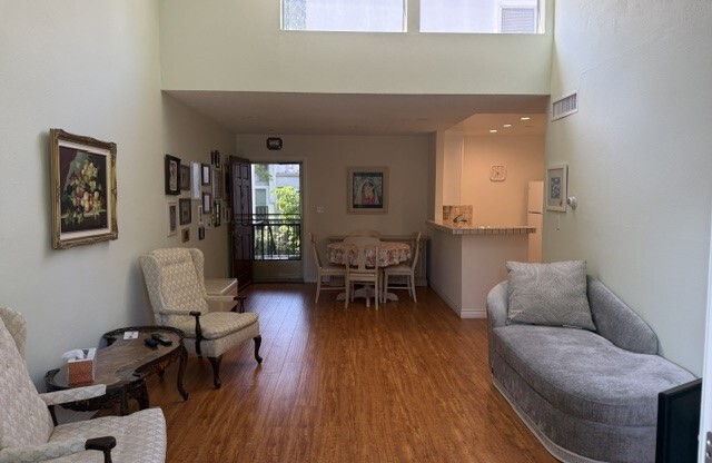 1 bed, 1 bath, 605 sqft, $1,975, Unit 206