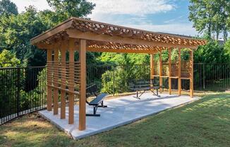 Picnic Area at Spalding Vue, Peachtree Corners, 30092