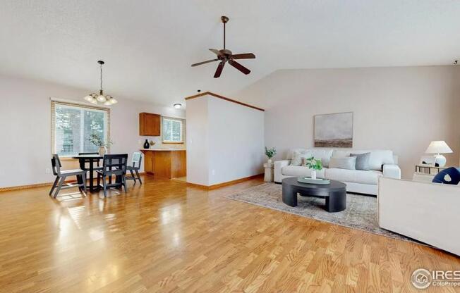 4243 PIN OAK DR