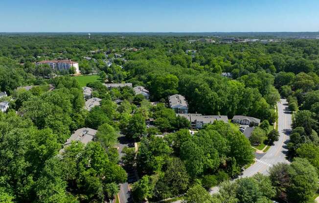 A bird's eye view at Poplar Glen Apartments, Columbia.