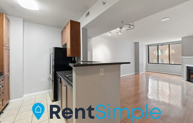 851 N. Glebe Rd, 1021