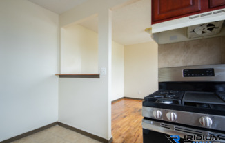 425 ROSE AVE