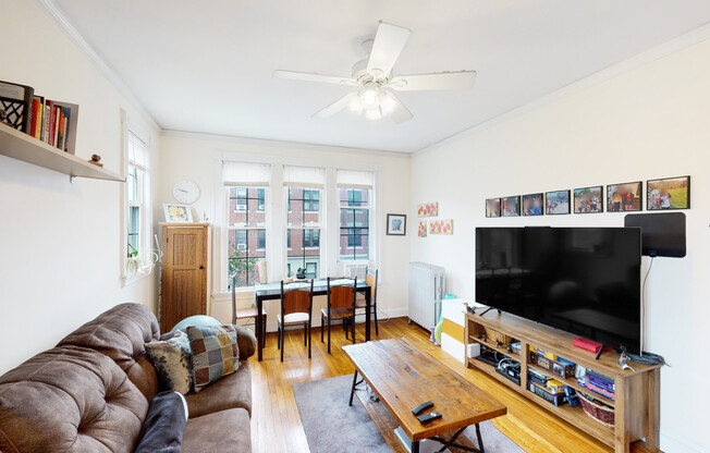 1 bed, 1 bath, 650 sqft, $2,650, Unit 11