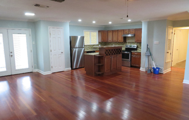331 TRAFALGAR RD