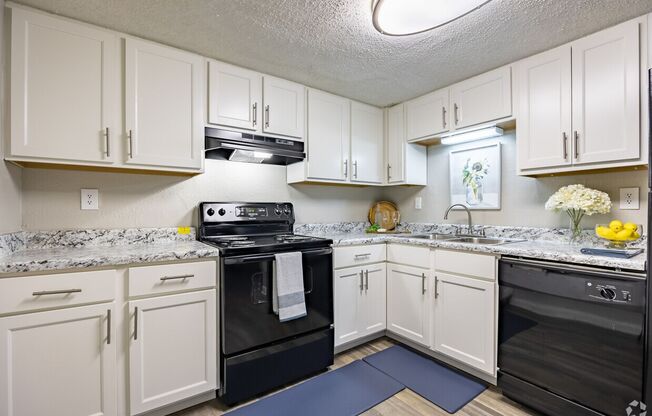 3 beds, 1.5 baths, 1,300 sqft, $1,439, Unit 120H