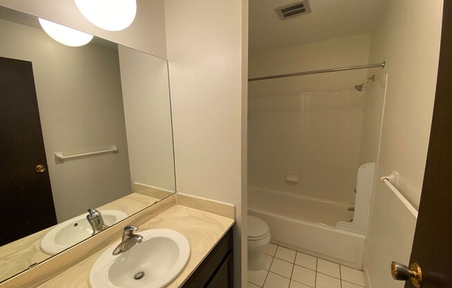 1 bed, 1 bath, 812 sqft, $1,250, Unit 201-206