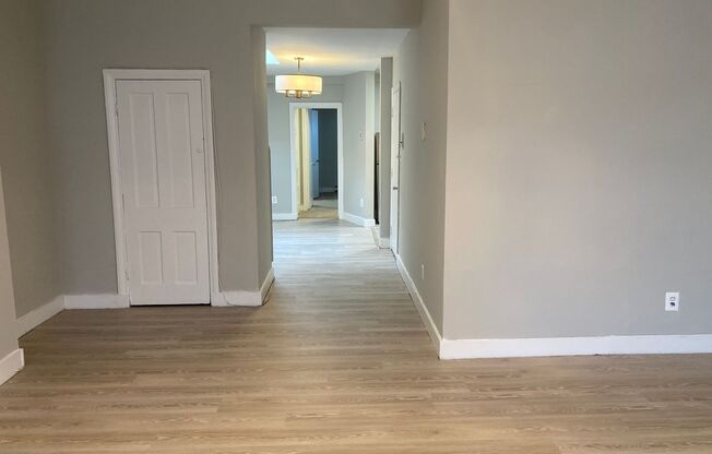 2 beds, 2 baths, 900 sqft, $1,499, Unit 50-8