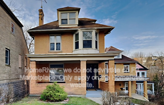 711 HAMPSHIRE AVE