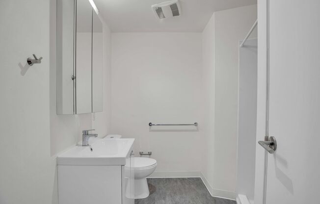 Studio, 1 bath, 448 sqft, $1,510, Unit 261-315
