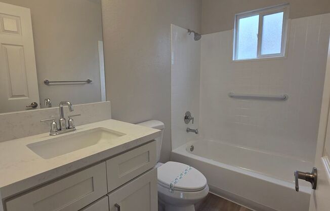 Studio, 1 bath, 270 sqft, $1,100, Unit C107