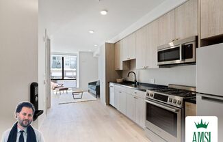 Rare opportunity to rent in a brand new building, beautiful top of the line condo w/elevator and roof deck!