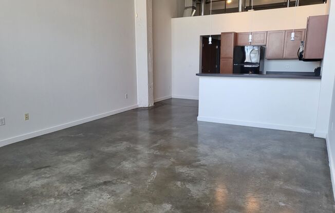 1 bed, 1 bath, 779 sqft, $1,335, Unit 102