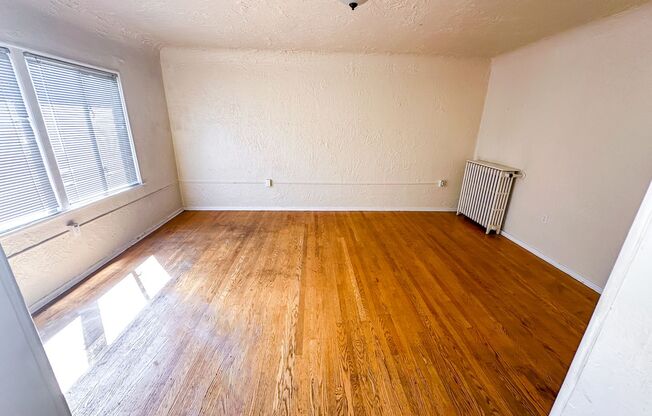 1 bed, 1 bath, 590 sqft, $2,225, Unit 09