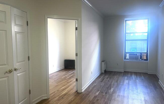 1 bed, 1 bath, $2,950, Unit 3E