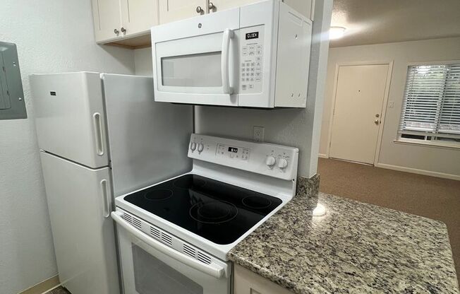 Studio, 1 bath, 380 sqft, $2,025, Unit 777-222