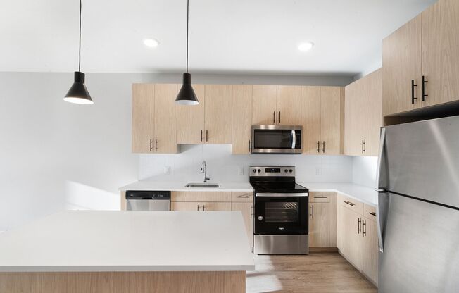 1 bed, 1 bath, 918 sqft, $2,220, Unit 4205