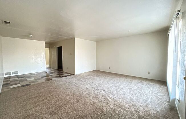 1 bed, 1 bath, 700 sqft, $595, Unit Unit 7