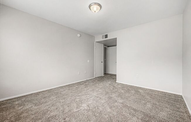 2 beds, 2 baths, $1,145, Unit # 2135