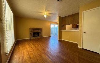 2 beds, 1.5 baths, 1,120 sqft, $850, Unit Apt C