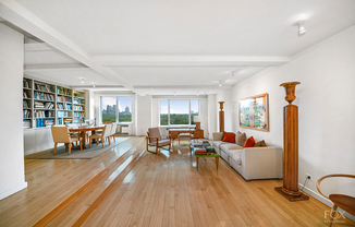 120 CENTRAL PARK S