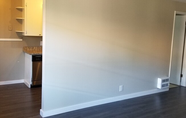 Tenon51st - Laurel Court