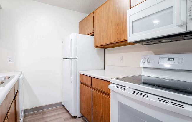 Stainless Steel Appliances at Bristol Ridge, Urbandale, IA