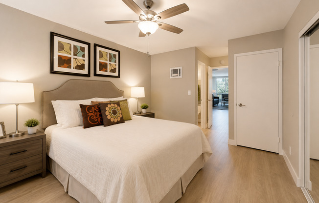 1 bed, 1 bath, 650 sqft, $1,995, Unit 54