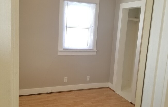 1 bed, 1 bath, 436 sqft, $650, Unit 107