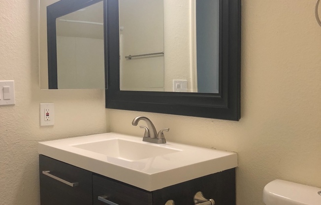 1 bed, 1 bath, 650 sqft, $1,195, Unit 225