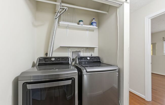 Charming 2 BR/2 BA Condo Home in Upper Marlboro!