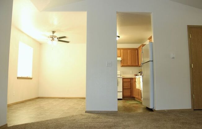 2 beds, 2 baths, 981 sqft, $1,750, Unit 311