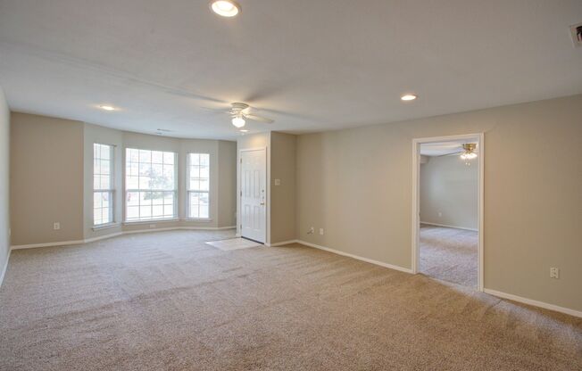 Coming Mid-August! 4 Bd, 2 Ba | N. Arlington
