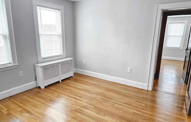 3 beds, 1 bath, 1,300 sqft, $3,450, Unit 1