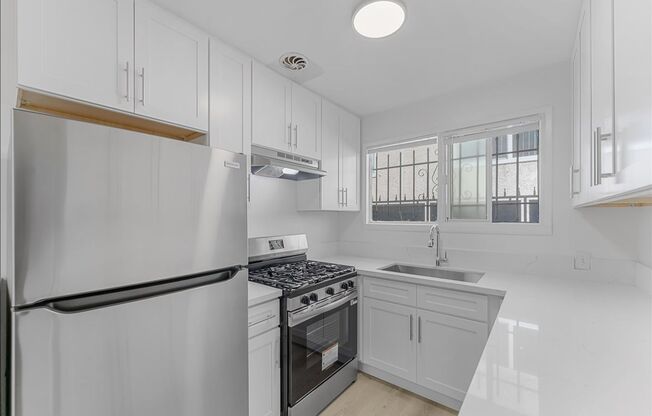 6060 Cadillac Ave.