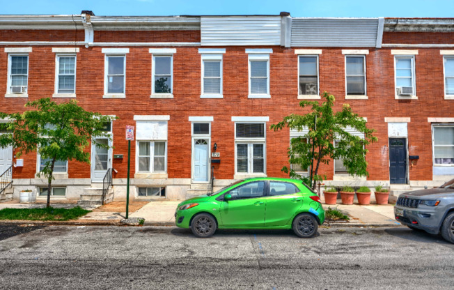 709 N LINWOOD