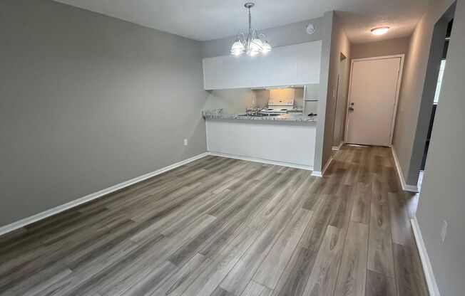 2 beds, 1 bath, 760 sqft, $1,150, Unit 24 SM